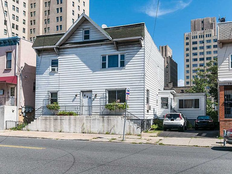 4 Baldwin Jersey City